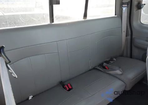 1999 Ford F-150 Lariat/Xl/Xlt from USA, damaged, VIN 1FTRX07L2XKB55358